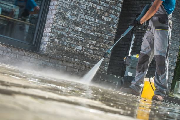 Best Pool Deck Cleaning  in Locust Valley, NY